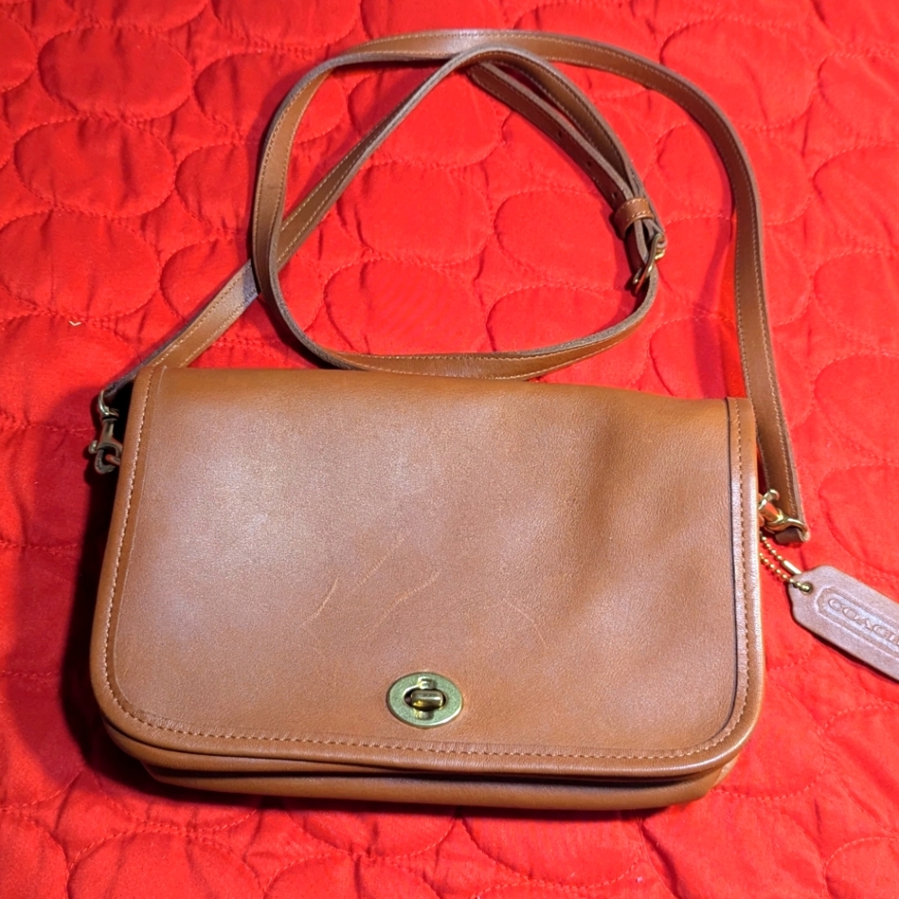 Coach Vintage 80s Pocket Purse Crossbody